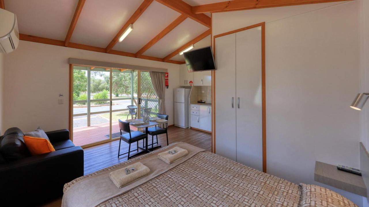 Cobar Caravan Park Εξωτερικό φωτογραφία